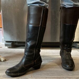 Elegant Two-Tone Leather Heeled Boots